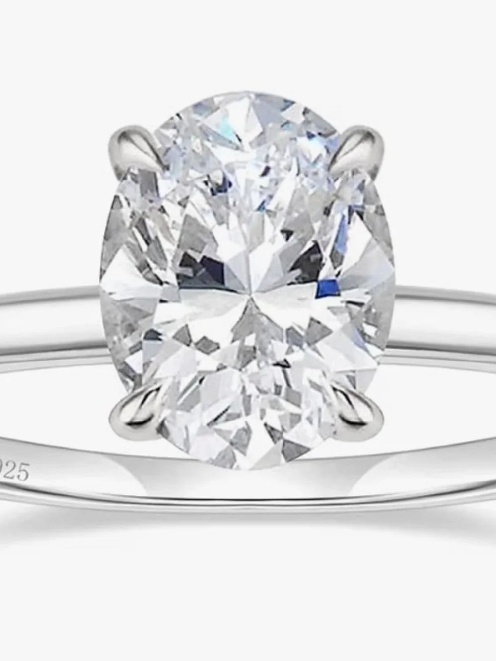 New 925 Sterling Silver Oval Solitaire Cubic Zirconia Ring! Size 7!